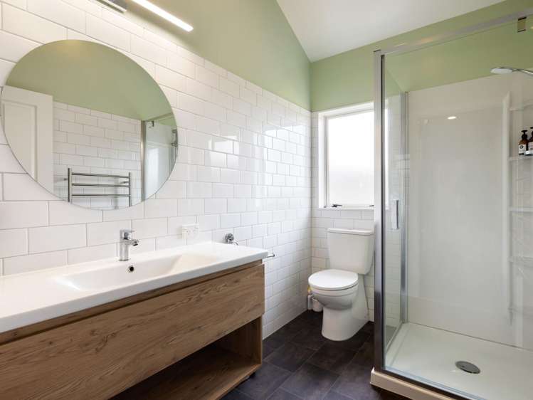 7 Guernsey Place Grandview Heights_12