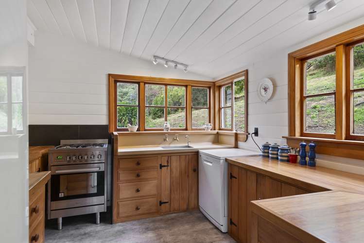 15 Allandale Lane Governors Bay_6