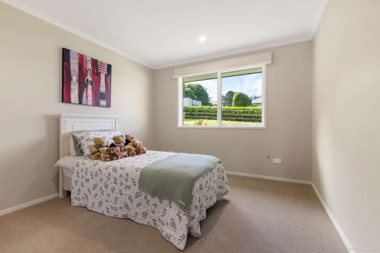 18 Lawrence Carter Drive Bombay_15