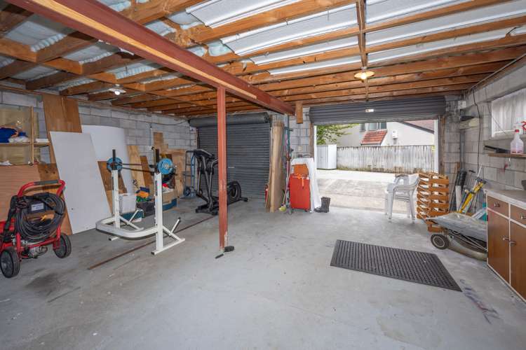 8 Pelorus Street Glenview_23