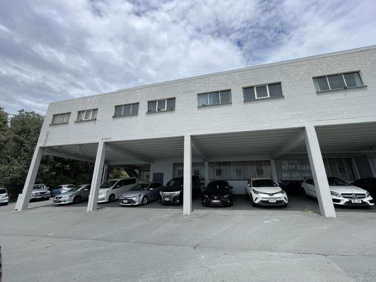 3122 Great North Road_0