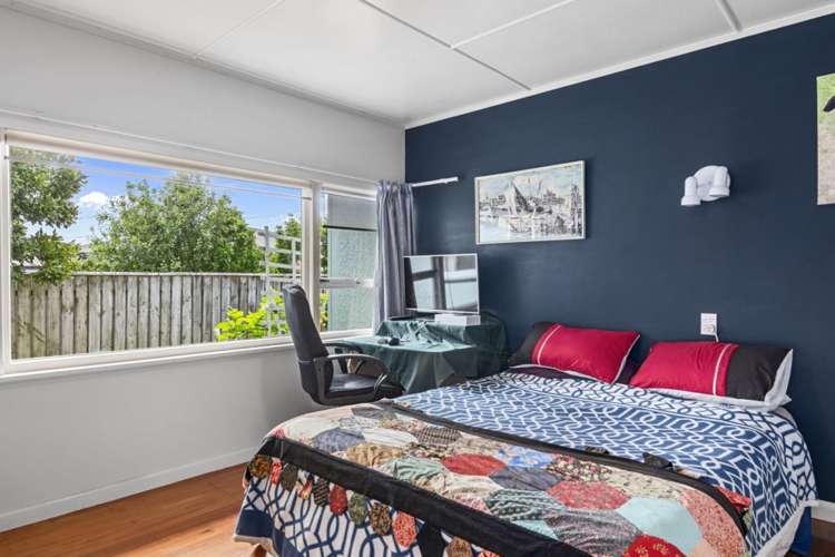 12 Neale Avenue Stoke_8