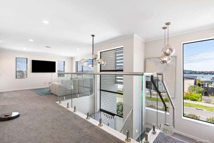 13 Treloar Crescent Hobsonville_11