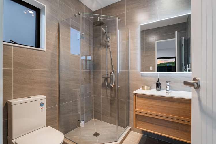 88 Huanui Drive Orewa_16