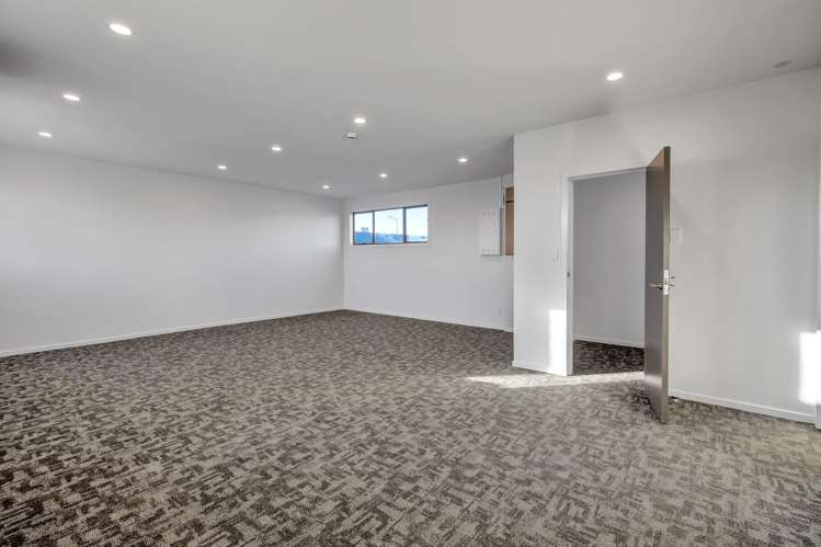 374 Riccarton Road Upper Riccarton/Church Corner_13