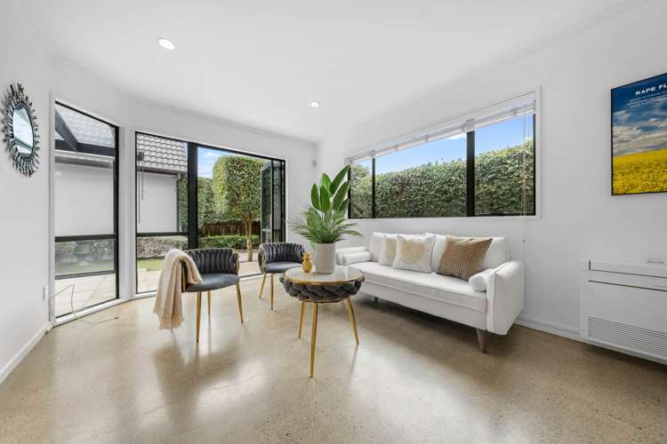 16b Seccombes Road Epsom_2