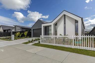 109 Waiwai Drive_1
