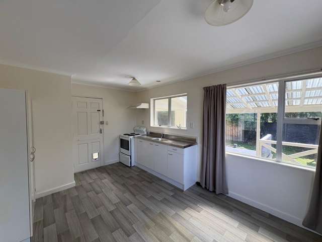 90 Strathmore Avenue 10516_1