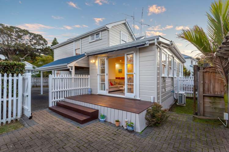 26 Beach Road Northcote Point_2
