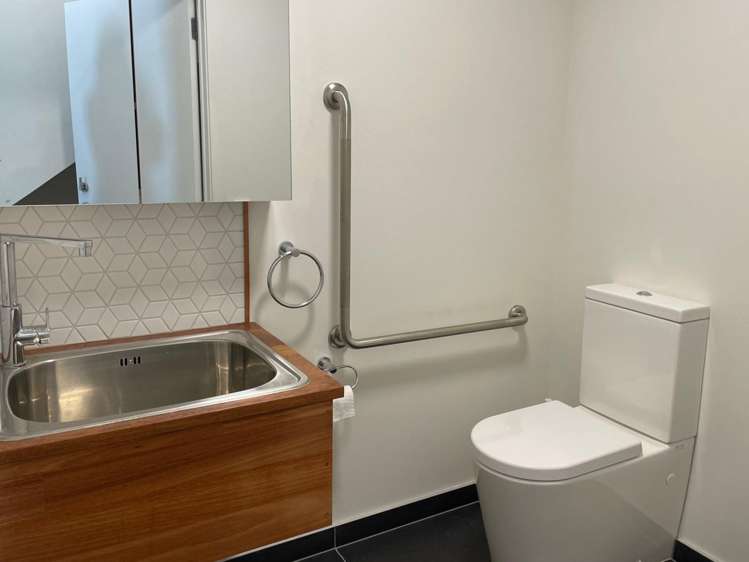 46/7 Tunnel Grove Gracefield_6