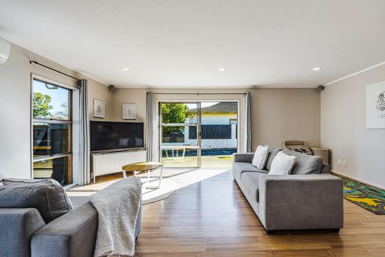 1/22 Beaumaris Way Conifer Grove_6