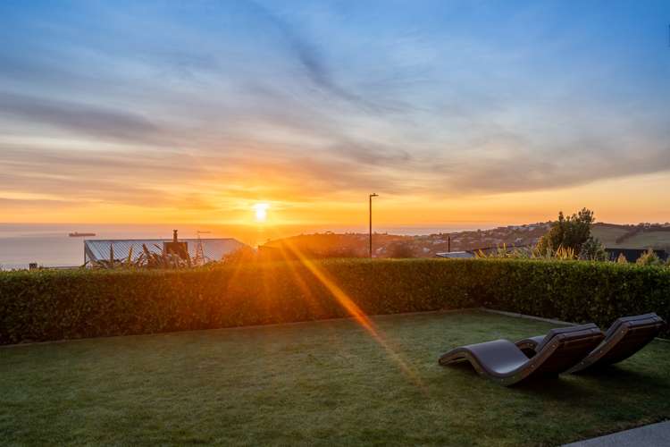 10 Teviotdale Way Richmond Hill_1