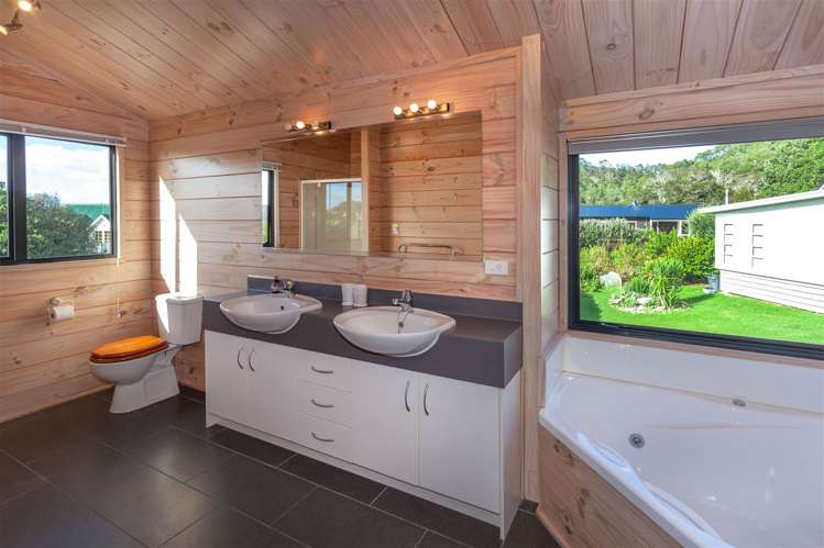 17 Emmerdale Drive Hahei_15