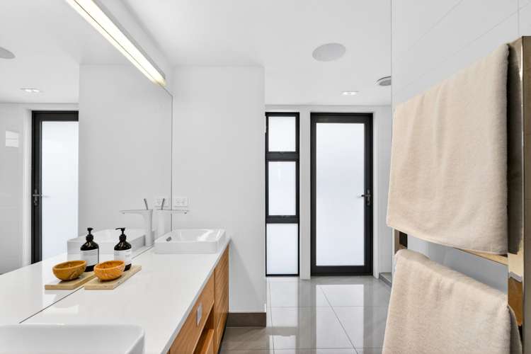 40 Roslyn Road Bluff Hill_33