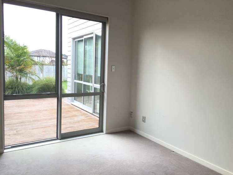 31 Huntington Park Drive Greenhithe_5