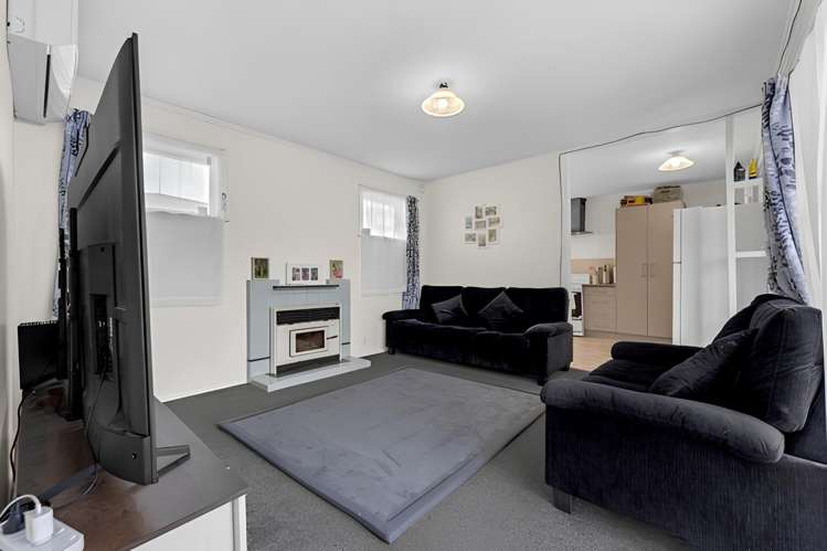 65 Greenmeadows Road_4