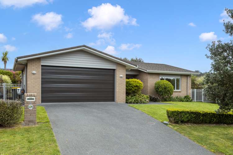8 Beachwood Drive Hatfields Beach_28