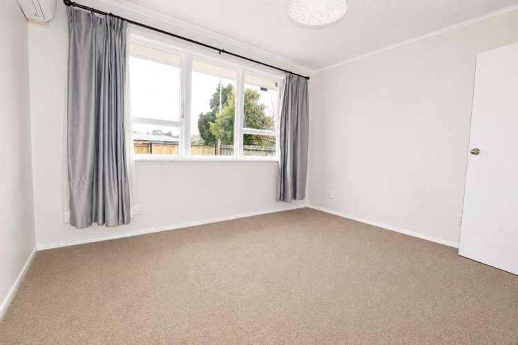35 Riverpark Crescent Henderson_5