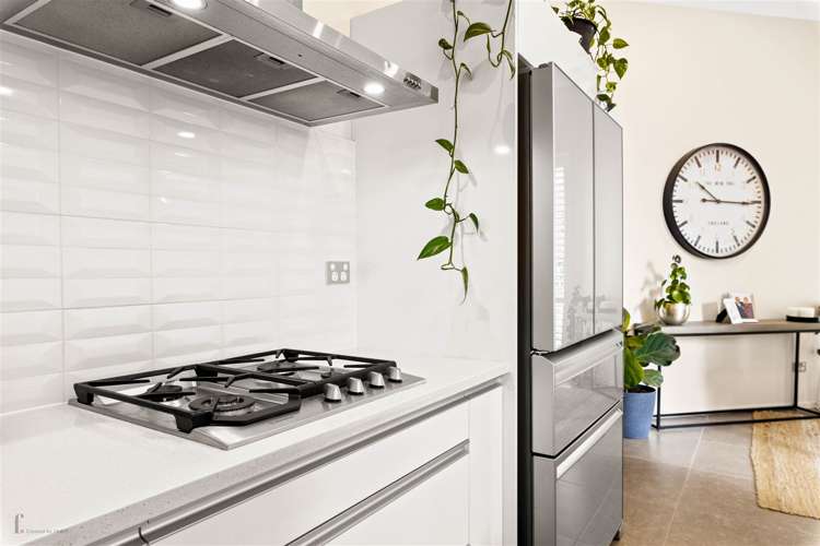 72 Squadron Drive Hobsonville_6