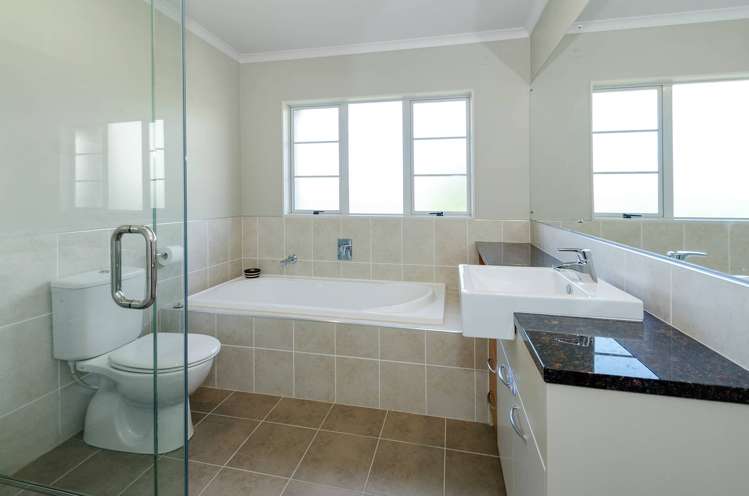 113 Broomfields Road Whitford_26