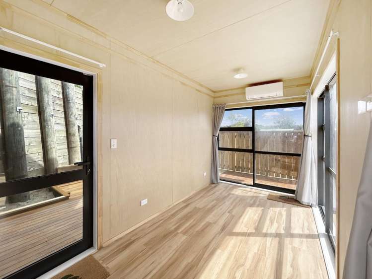 12A Forest Road 1234_3