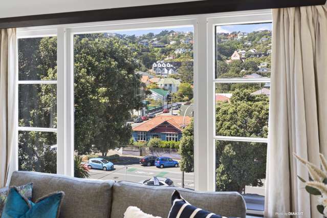 122 The Parade Island Bay_4