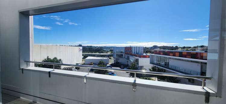 S4/20 Central Boulevard Silverdale_8