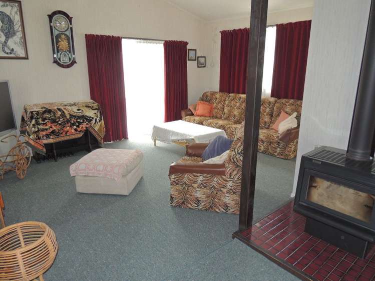 11 Ratau Street Mahia_5