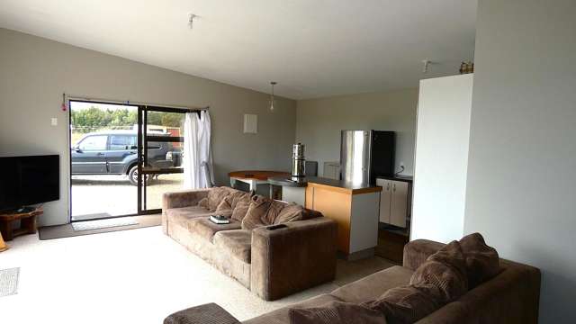 2/99 Powerhouse Road Westport_4