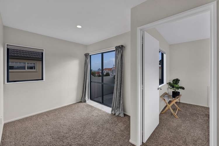 2 Kawaroa Close New Plymouth Central_19