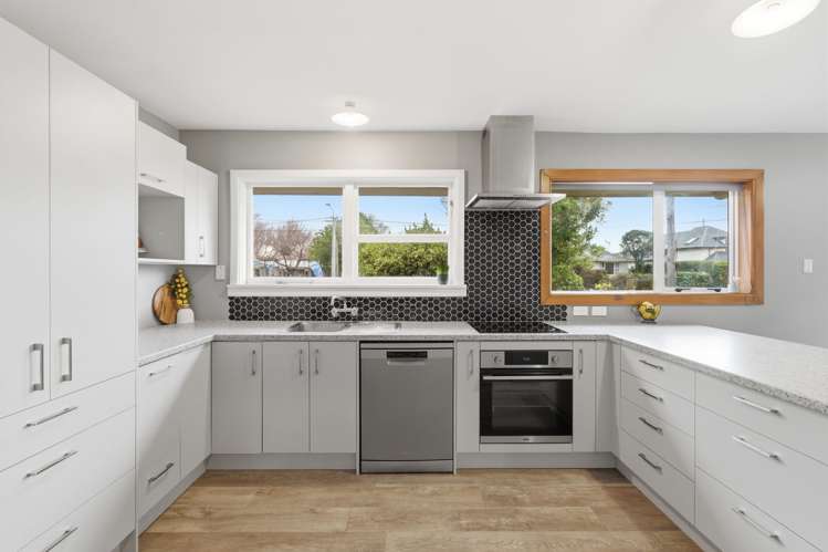 50 Staveley Street Avonhead_21