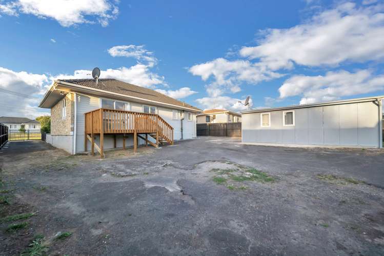 24 Laxon Avenue Otara_41