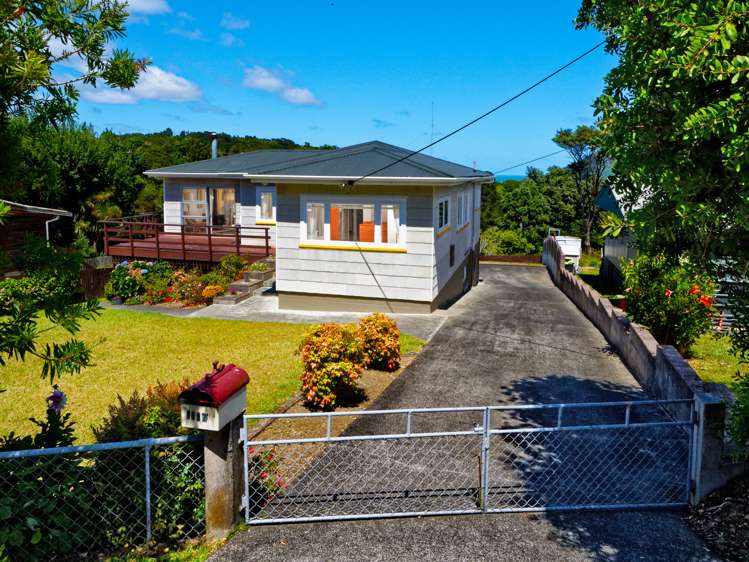 1117 Huia Road Huia_0
