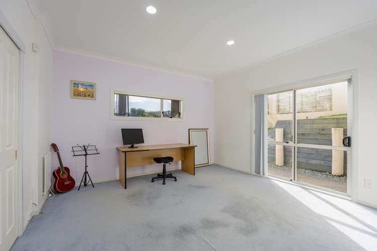 8 Greenway Rise Gulf Harbour_6