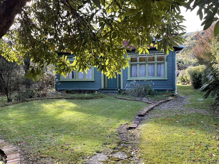 39 River Road Hector_14