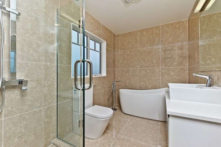 2 Ascension Crescent Orewa_19