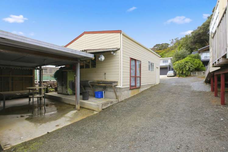 210 Cooper Drive Kawhia_13