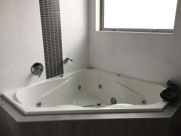 31 Huntington Park Drive Greenhithe_7