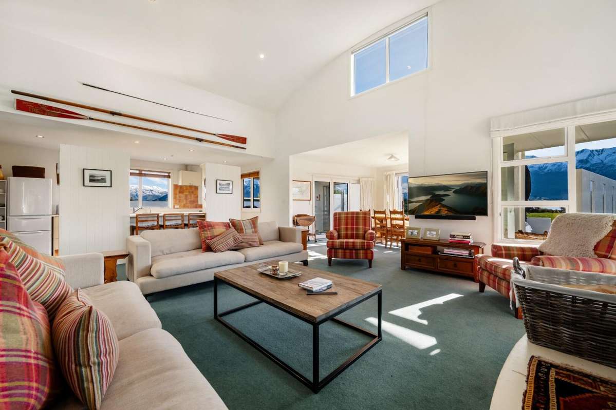 302 Beacon Point Road_2