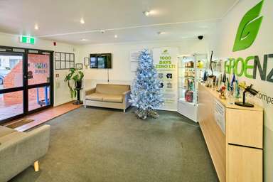 131 Gracefield Road_3