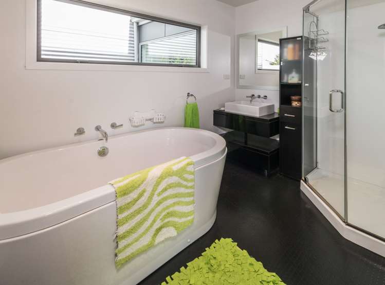 43 Matheson Crescent Albert Town_11