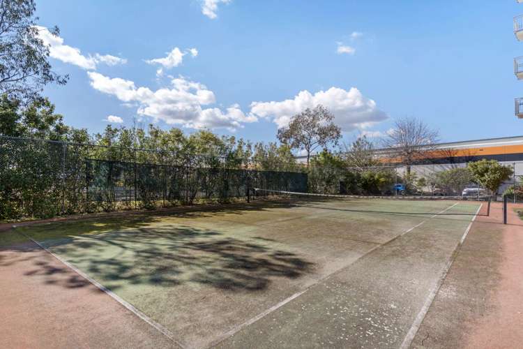 Ga/8 Crown Lynn Place New Lynn_7