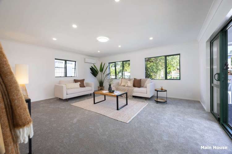 35 & 35A Fruitvale Road New Lynn_12