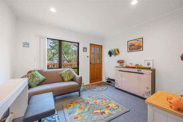 2/9 Ridgewood Crescent 10868_1