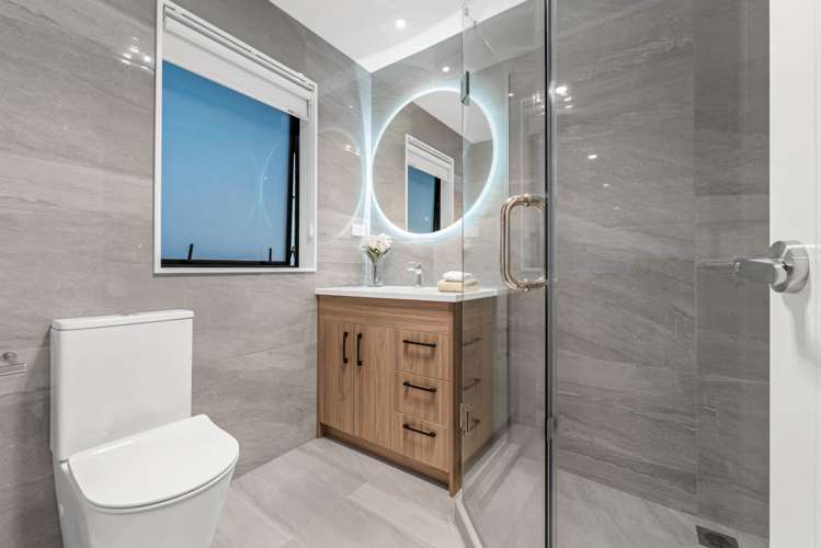 5 Hind Street Flat Bush_17