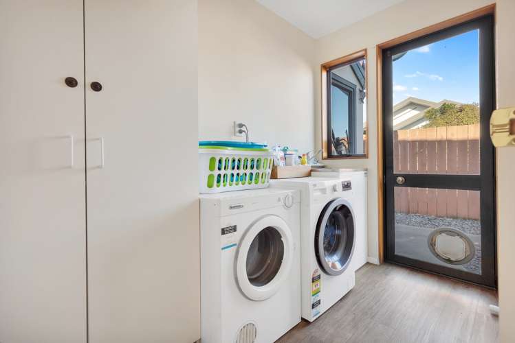 90 Aldinga Avenue Stoke_17