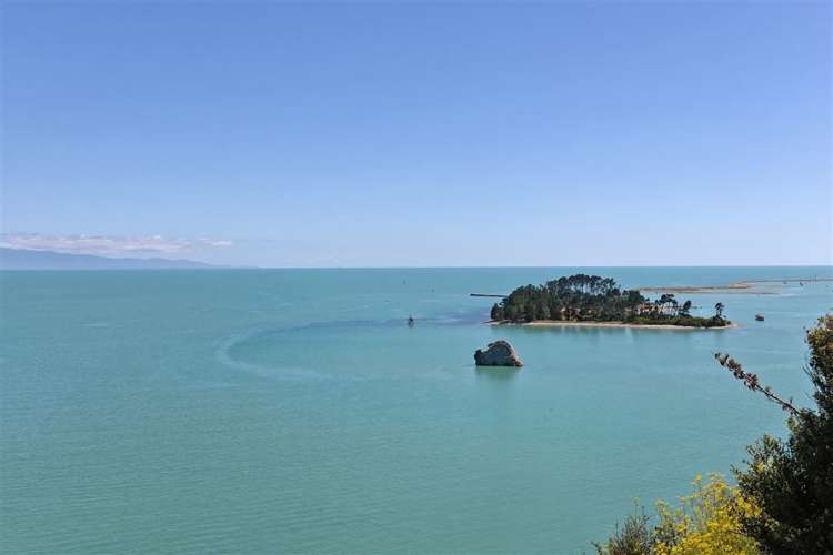 36 The Cliffs Britannia Heights_1