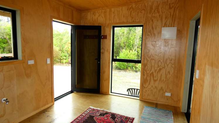 898 Cape Foulwind Road_5