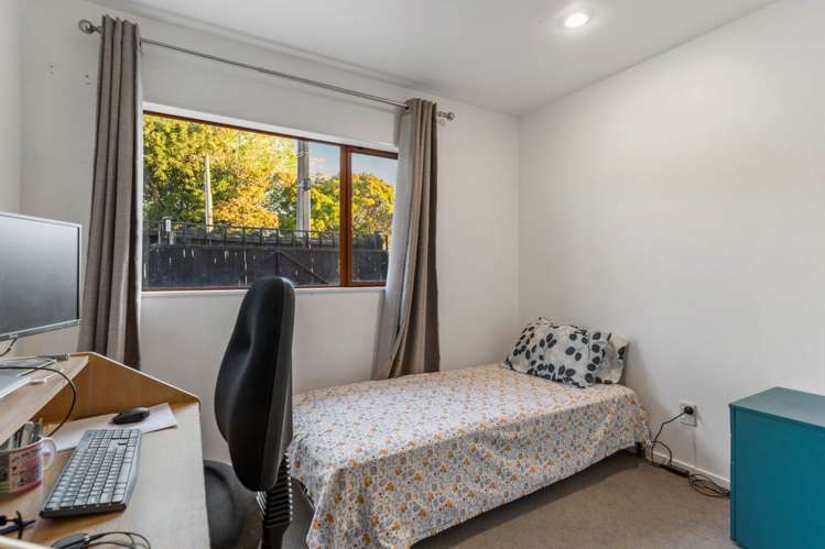 2 Ali Place Ranui_10