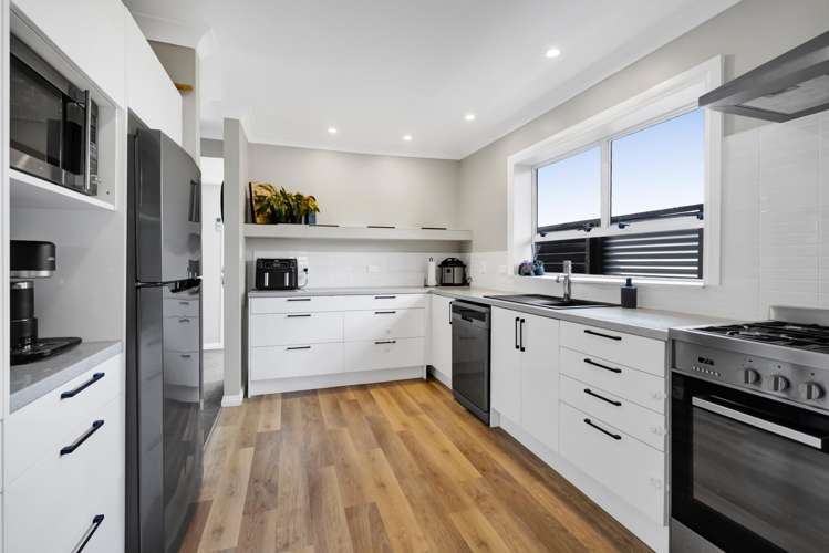 112 Smart Road Glen Avon_2